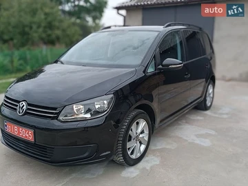 Авто Volkswagen Touran 2014 № 8975602