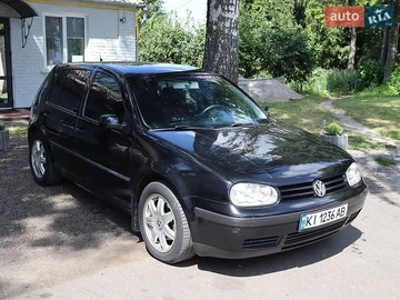 Авто Volkswagen Golf 2000 № 8975842