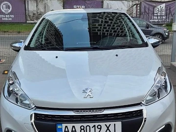 Авто Peugeot 208 2018 № 8975989