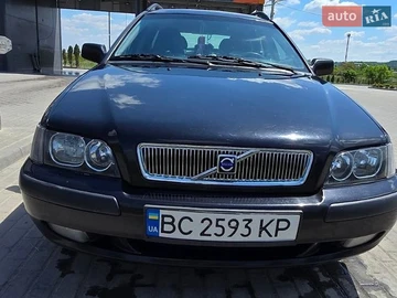 Авто Volvo V40 2003 № 8976282