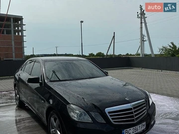Авто Mercedes E-Class 2010 № 8976328