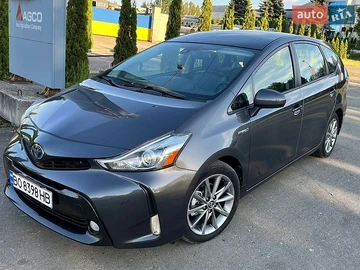 Авто Toyota Prius V 2014 № 8976336