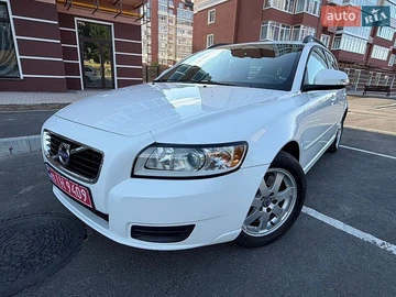 Авто Volvo V50 2011 № 8976745