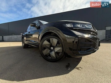 Авто Volkswagen Touareg 2026 № 8977032
