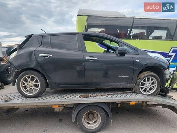 Авто Nissan Leaf 2013 № 8977089
