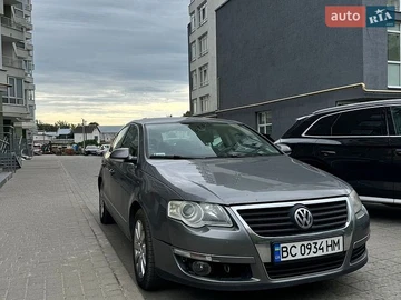 Авто Volkswagen Passat 2005 № 8977090
