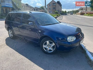 Авто Volkswagen Golf 2004 № 8977091