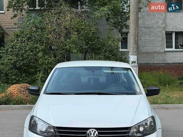 Авто Volkswagen Polo 2018 № 8977529