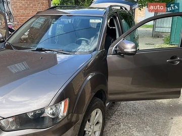 Авто Mitsubishi Outlander 2011 № 8977624