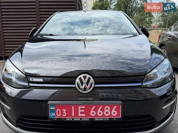 Авто Volkswagen E-Golf 2017 № 8977640