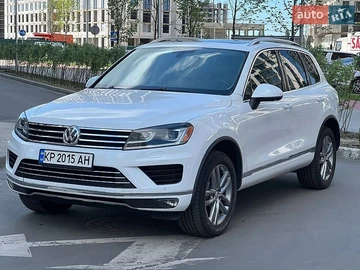 Авто Volkswagen Touareg 2015 № 8977834