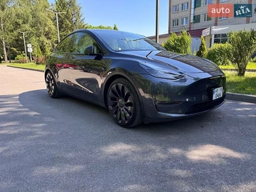 Авто Tesla Model Y 2024 № 8977845