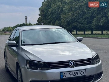 Авто Volkswagen Jetta 2012 № 8978062