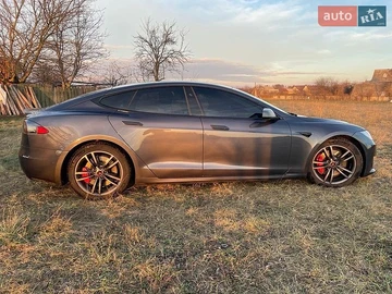 Авто Tesla Model S 2020 № 8978392