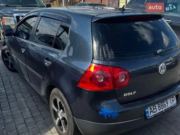 Авто Volkswagen Golf 2004 № 8978508
