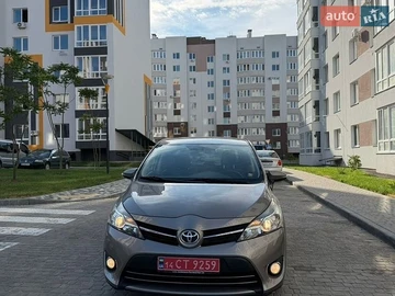 Авто Toyota Verso 2014 № 8978682