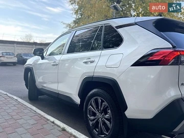 Авто Toyota Rav4 2023 № 8978910