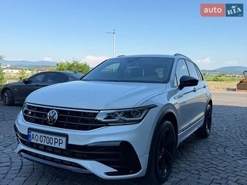 Авто Volkswagen Tiguan 2022 № 8978911