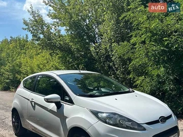 Авто Ford Fiesta 2012 № 8979050