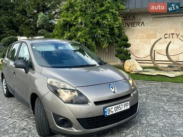 Авто Renault Scenic 2009 № 8979786