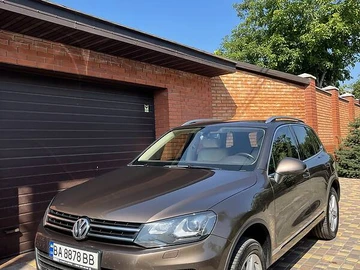 Авто Volkswagen Touareg 2011 № 8980293