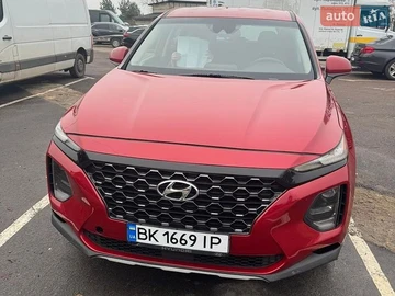 Авто Hyundai Santa Fe 2018 № 8980295