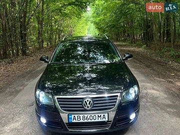 Авто Volkswagen Passat 2010 № 8980590