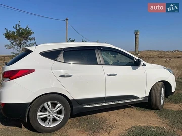 Авто Hyundai Ix35 2012 № 8980610