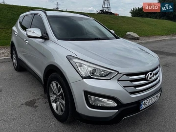 Авто Hyundai Santa Fe 2013 № 8980705