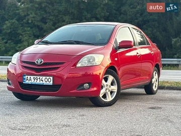 Авто Toyota Yaris 2008 № 8981012
