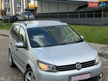 Авто Volkswagen Touran 2014 № 8981137