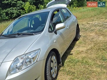 Авто Toyota Auris 2008 № 8981626