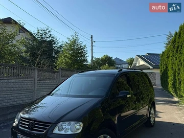 Авто Volkswagen Touran 2004 № 8981712
