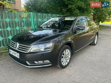 Авто Volkswagen Passat 2010 № 8981826