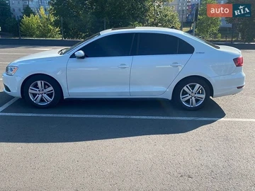 Авто Volkswagen Jetta 2013 № 8981863