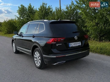 Авто Volkswagen Tiguan 2018 № 8982005