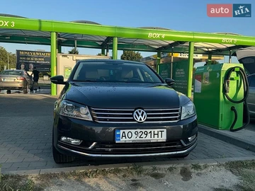 Авто Volkswagen Passat 2011 № 8982224