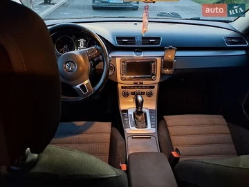 Авто Volkswagen Passat 2013 № 8982230