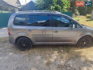Авто Volkswagen Touran 2007 № 8982291