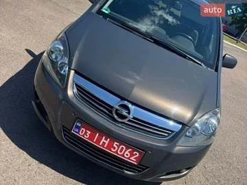 Авто Opel Zafira 2013 № 8982323