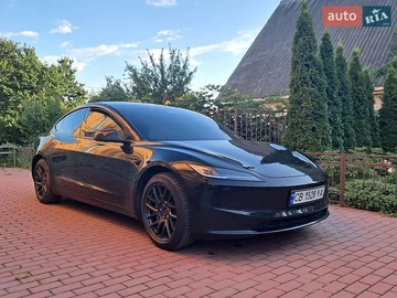 Авто Tesla Model 3 2024 № 8982385