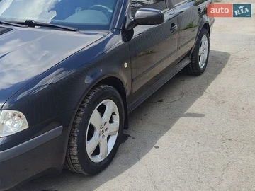 Авто Skoda Octavia 2002 № 8982442
