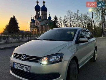 Авто Volkswagen Polo 2011 № 8982588