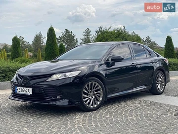 Авто Toyota Camry 2018 № 8982708
