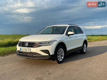 Авто Volkswagen Tiguan 2021 № 8982874