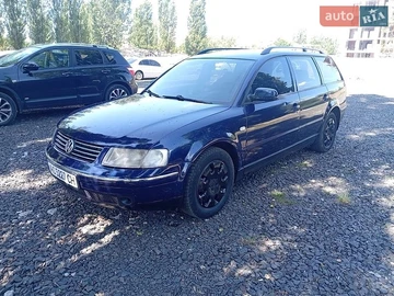 Авто Volkswagen Passat 2000 № 8983262