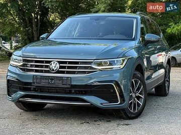 Авто Volkswagen Tiguan 2020 № 8983602