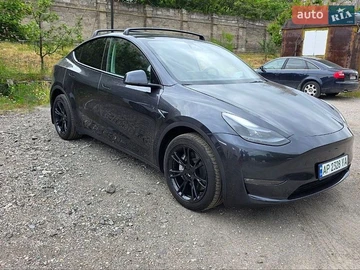 Авто Tesla Model Y 2024 № 8983679