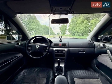 Авто Skoda Octavia 2003 № 8983790