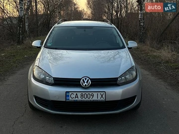 Авто Volkswagen Golf 2010 № 8983808